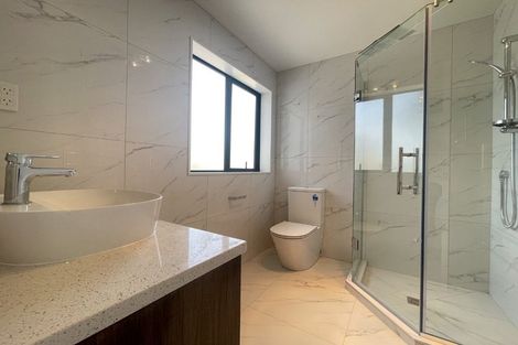 Photo of property in 1c Koromiko Street, New Lynn, Auckland, 0600