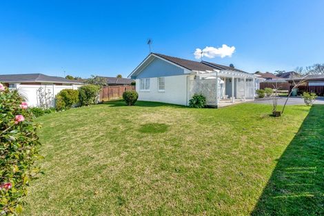 Photo of property in 5 Rene Place, Sunnyhills, Auckland, 2010