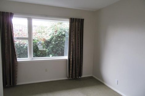 Photo of property in 33 Powell Crescent, Ilam, Christchurch, 8041