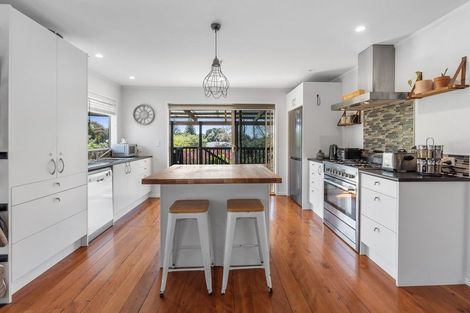 Photo of property in 57 Hauraki Road, Leigh, Warkworth, 0985