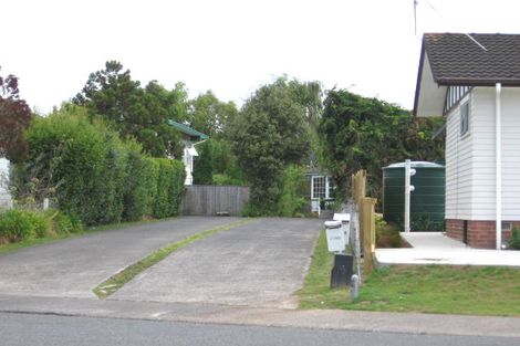 Photo of property in 1/150 Sunnynook Road, Sunnynook, Auckland, 0620