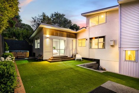 Photo of property in 37 Spinnaker Drive, Whitby, Porirua, 5024