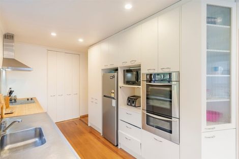 Photo of property in 226 Waddington Drive, Naenae, Lower Hutt, 5011