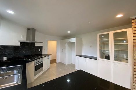 Photo of property in 14 Caldbeck Rise, Northpark, Auckland, 2013