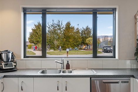 Photo of property in 44 Dale Street, Albert Town, Wanaka, 9305