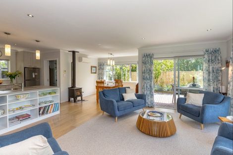 Photo of property in 28a Cotter Street, Greytown, 5712