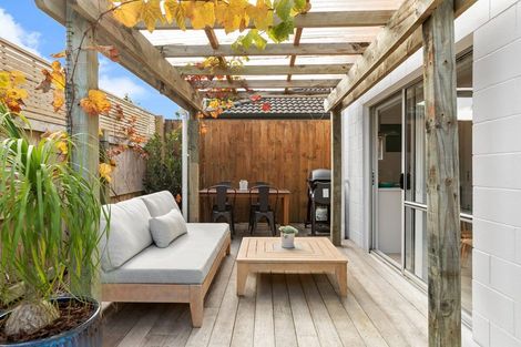 Photo of property in 29a Doment Crescent, Orewa, 0931