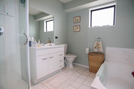 Photo of property in 4 Skyedale Drive, Harewood, Christchurch, 8051