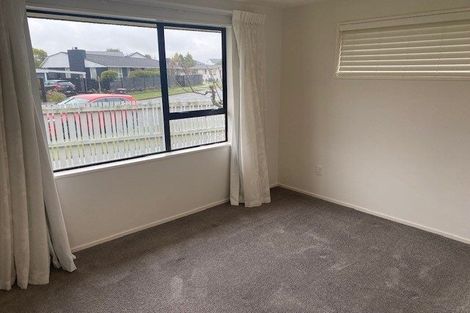 Photo of property in 2/2 Ketton Place, St Albans, Christchurch, 8052