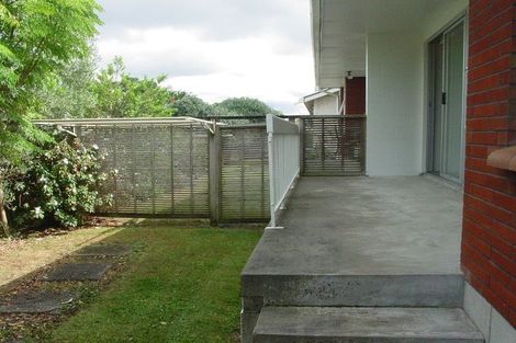 Photo of property in 22 Grande Vue Road, Hillpark, Auckland, 2102