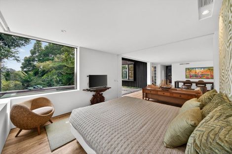 Photo of property in 34 Arapito Road, Titirangi, Auckland, 0604