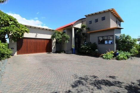 Photo of property in 130 Puka Crescent, Matarangi, Whitianga, 3592
