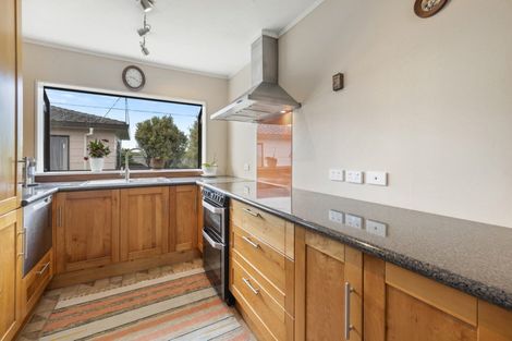 Photo of property in 6 Coubray Place, Botany Downs, Auckland, 2010