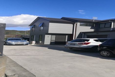 Photo of property in 124b Cambridge Terrace, Fairfield, Lower Hutt, 5011