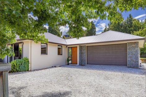 Photo of property in 28 Quill Street, Lake Hayes, Queenstown, 9304