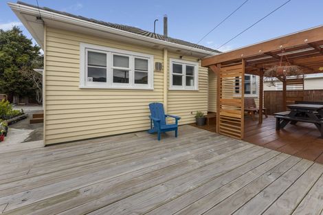 Photo of property in 1 Peel Place, Wainuiomata, Lower Hutt, 5014