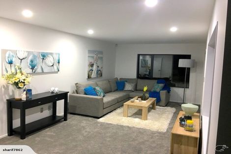 Photo of property in 14 San Casello Rise, Henderson, Auckland, 0612