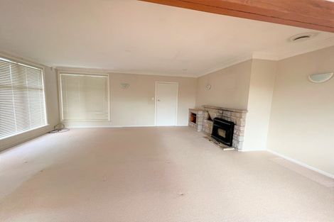 Photo of property in 21 Matipo Road, Te Atatu Peninsula, Auckland, 0610