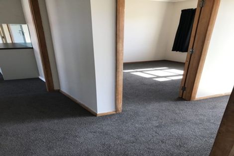 Photo of property in 88 Ruskin Road, Newlands, Wellington, 6037