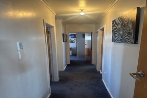 Photo of property in 41 Karaka Crescent, Levin, 5510