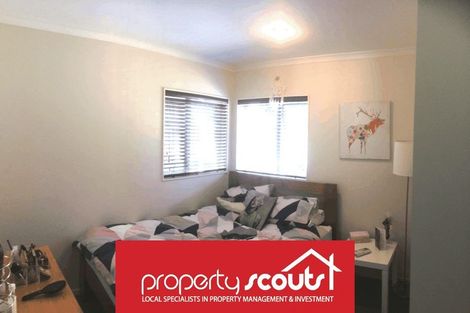 Photo of property in 5a Squirrel Lane, Browns Bay, Auckland, 0630