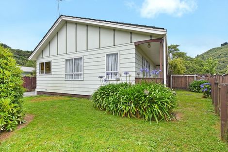 Photo of property in 8a Amber Grove, Birchville, Upper Hutt, 5018