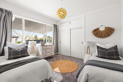 Photo of property in 8 Emerald Hill, Havelock North, 4130