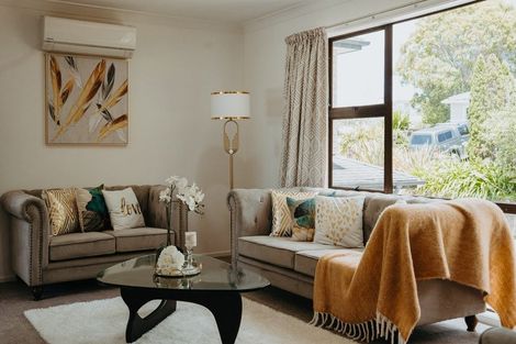 Photo of property in 6b Beldon Place, Pakuranga Heights, Auckland, 2010