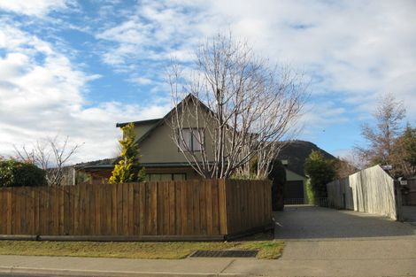Photo of property in 6 Ragan Lane, Wanaka, 9305