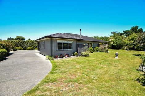 Photo of property in 5 Tararua Crescent, Carterton, 5713