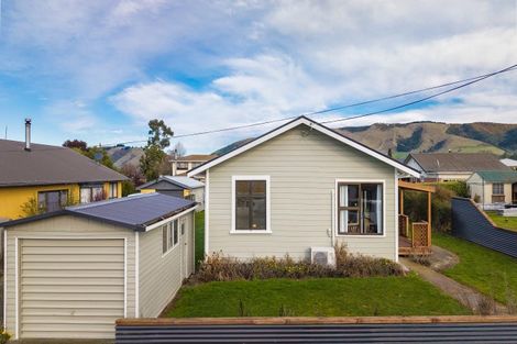 Photo of property in 11 George Street, Waimate, 7924