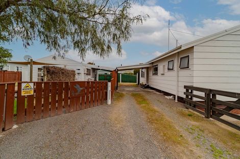 Photo of property in 13 Carruthers Street, Otane, 4202