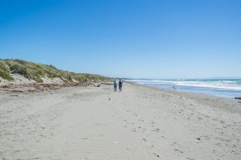 Photo of property in 5 Marine Parade, North New Brighton, Christchurch, 8083