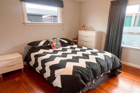 Photo of property in 16 Daniels Road, Redwood, Christchurch, 8051