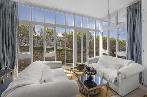 Photo of property in 18 Lighthouse Road, Bluff Hill, Napier, 4110