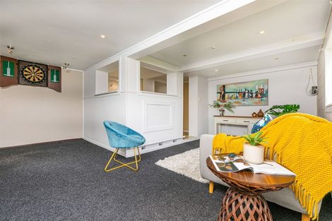Photo of property in 10 Puketaha Road, Swanson, Auckland, 0816