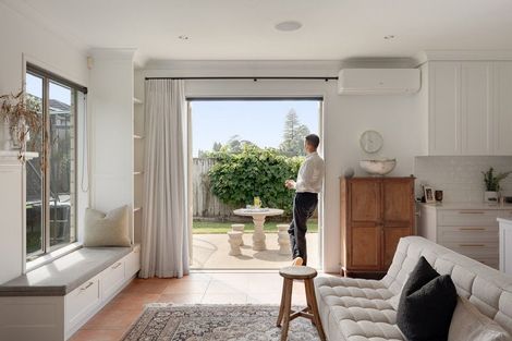 Photo of property in 51 Inverness Drive, Pyes Pa, Tauranga, 3112