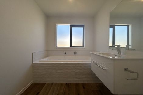 Photo of property in 7 Collie Road, Jacks Point, 9371