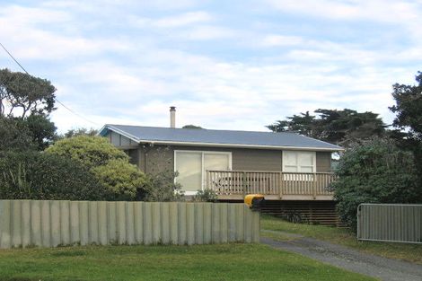 Photo of property in 52 Moana Street, Otaki Beach, Otaki, 5512