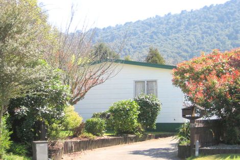 Photo of property in 6 Marcasite Place, Pukehangi, Rotorua, 3015