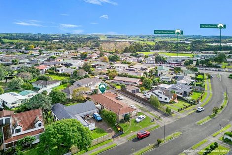 Photo of property in 10b Riverside Drive, Waiuku, 2123