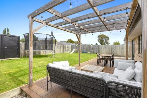 Photo of property in 17 Minerva Crescent, Woodend, 7610