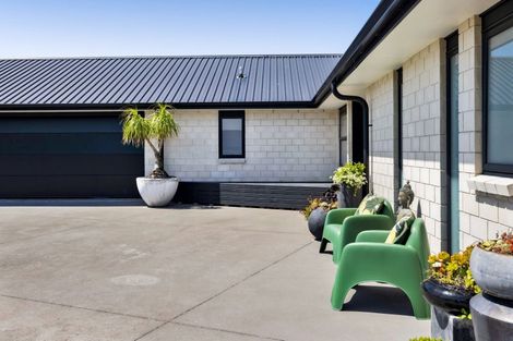 Photo of property in 6 Aytoun Street, Opunake, 4616