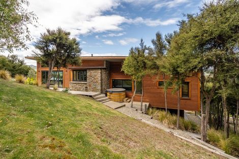Photo of property in 65 Kanuka Rise, Albert Town, Wanaka, 9305