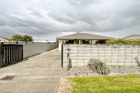 Photo of property in 11 Charles Street, Grasmere, Invercargill, 9810