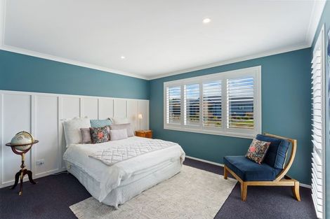 Photo of property in 6 Arapipi Way, Peka Peka, Waikanae, 5391