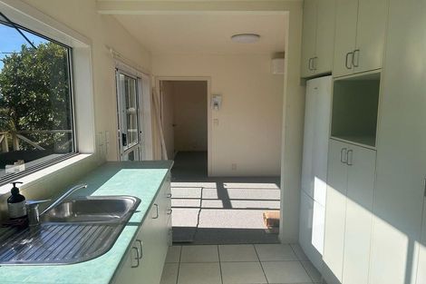 Photo of property in 90 Karepa Street, Brooklyn, Wellington, 6021