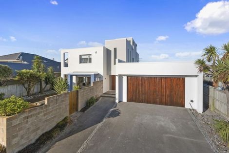 Photo of property in 74 Aston Drive, Waimairi Beach, Christchurch, 8083