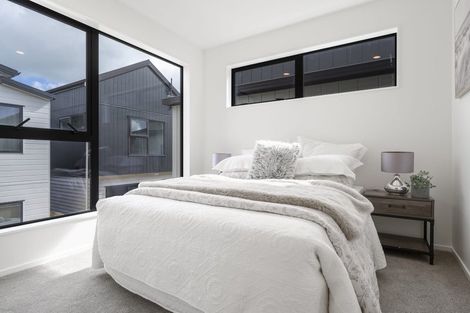 Photo of property in 102e Te Oneroa Way, Long Bay, Auckland, 0630