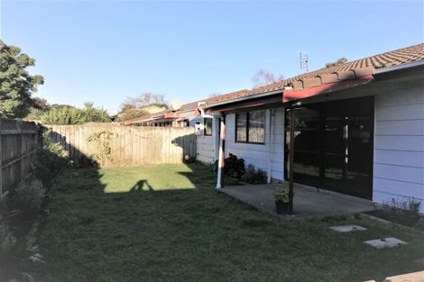 Photo of property in 2/25 Harris Road, Mount Wellington, Auckland, 1051